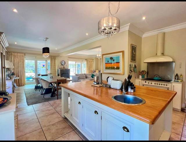 4 BEDROOM HOUSE FOR SALE IN TARRAGONA